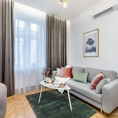 Wielopole 7 2 * Kraków